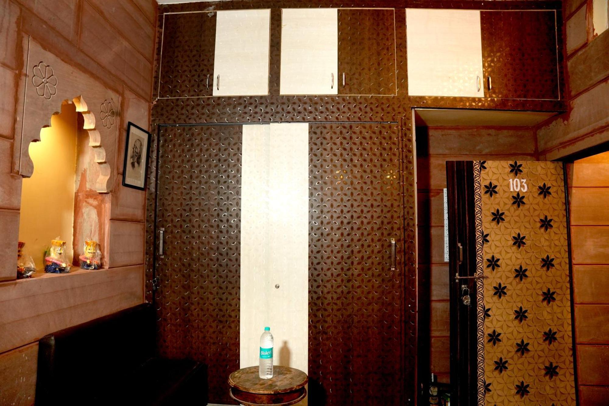 Mh Guest House Jodhpur  Eksteriør billede